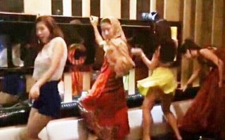 娶亲恶搞舞蹈视频，娶亲恶搞舞蹈视频完整版